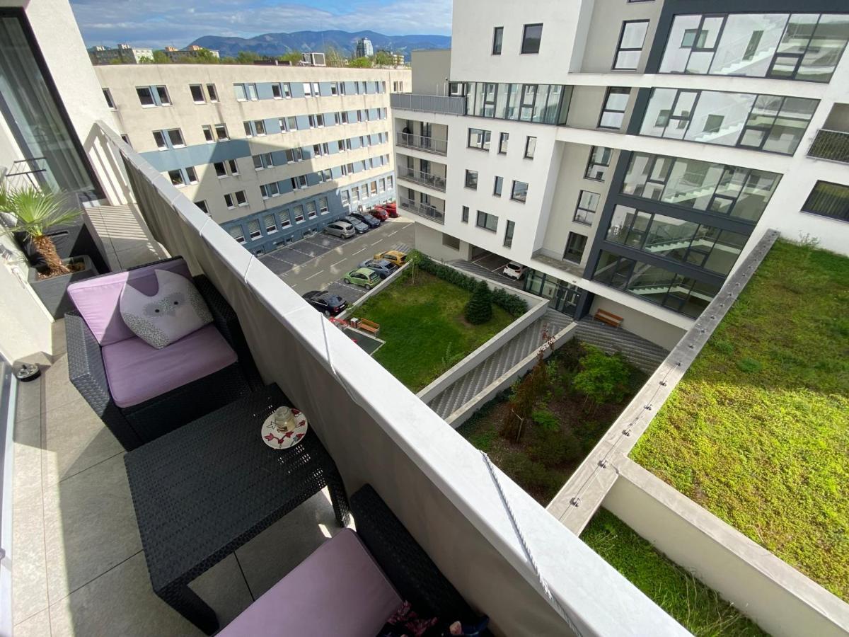 Apartment Mala Praha & Parking In The Garage Žilina Dış mekan fotoğraf